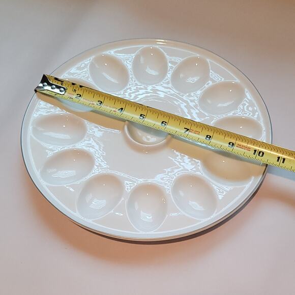 Williams Sonoma Devil Egg Ceramic Platter 12 Count White Gold Trim Serving Dish - Picture 7 of 7